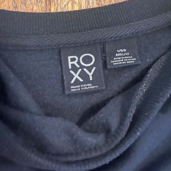Roxy Crewneck - Picture 3 of 4
